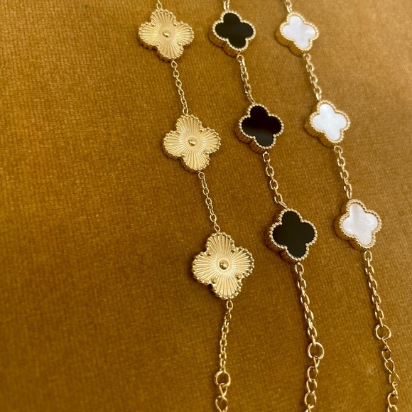 18k gold plated Clover Bracelet - Red - Picture 7 of 8